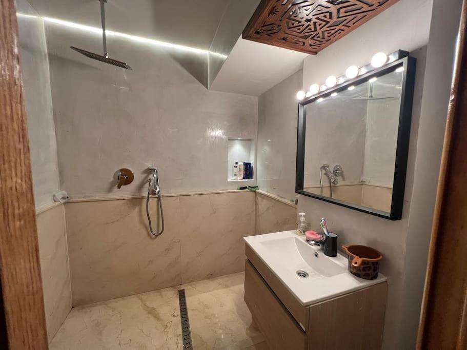 Apartamento Offering A Fantastic Casa Blanca